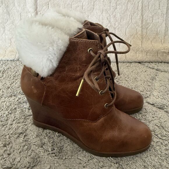 MICHAEL KORS Brown Leather Carrigan Wedge Lace-Up Fur Trim Booties Boots‎ 7M - Picture 13 of 15